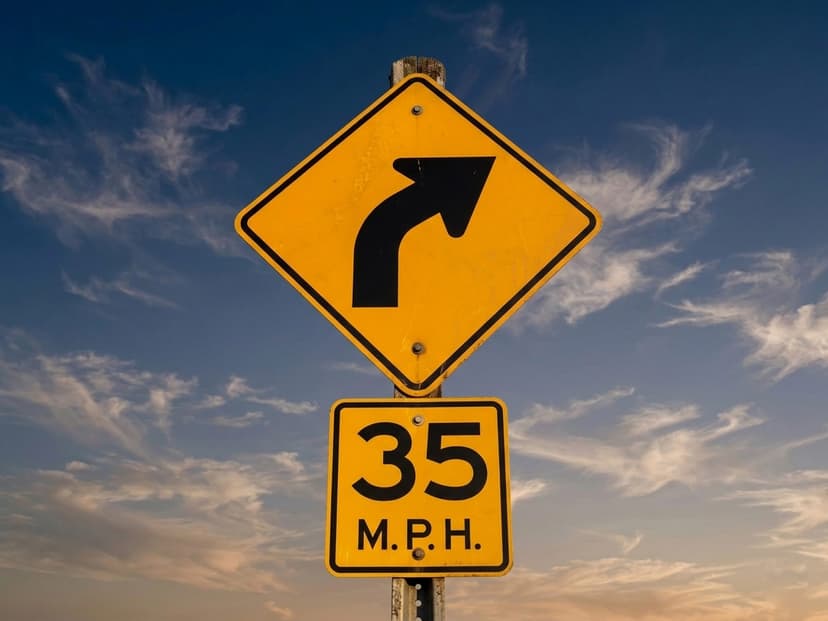 Right Curve 35 Mph